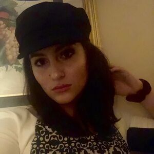 Meet your Posher, Abigail